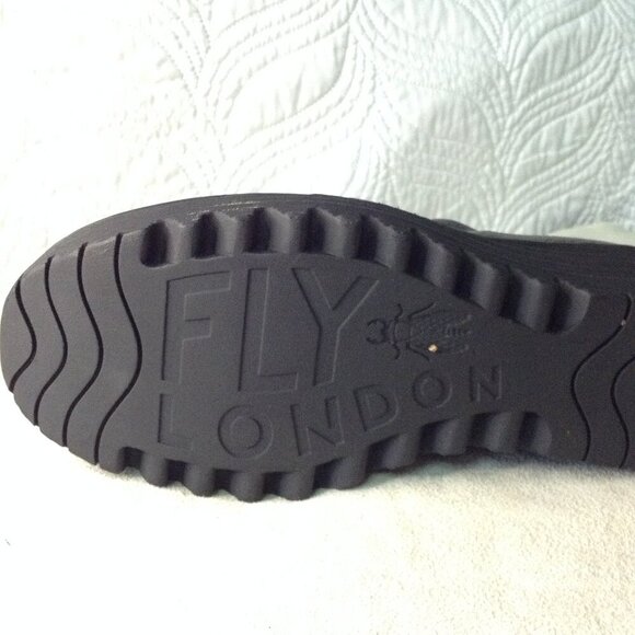 Fly London Silver/Black Platform Ankle Boots, Trending, Goth, Steampunk, "8.5" - Picture 4 of 8